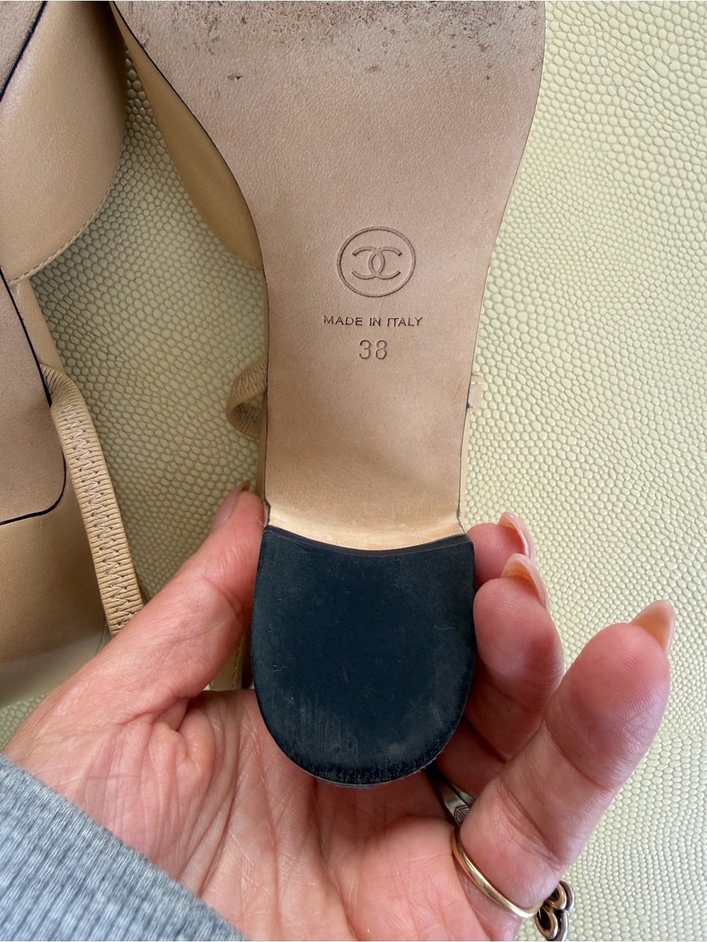 CHANEL Beige and Black Two-Tone Slingback Pumps - Picture 8 of 10